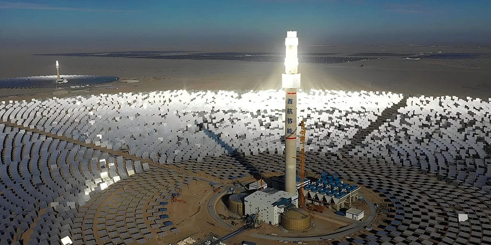 solar thermal power plant advantages and disadvantages featured image