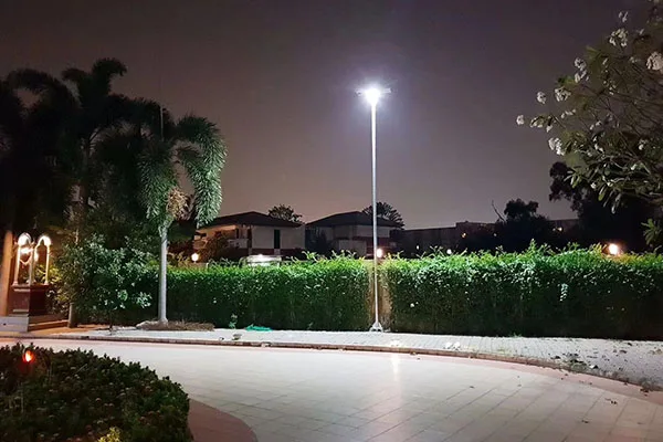 project Thailand 40W 6meter for utility structures